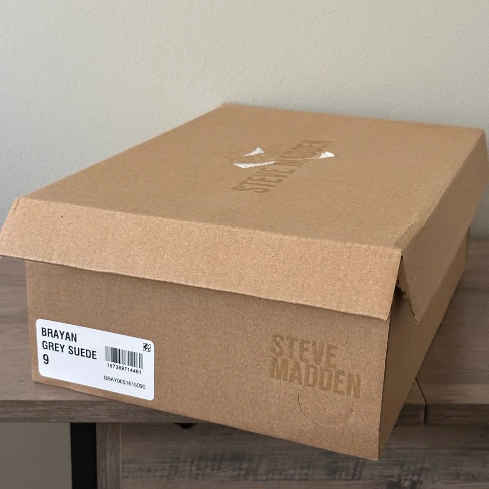 Steve Madden sneakers New in Box size 9 - Picture 9 of 10